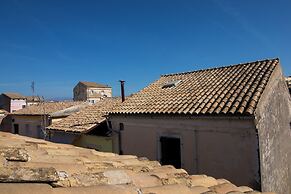 Campiello Urban Nest by Corfuescapes