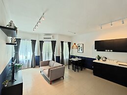 Tiara Desaru By Antlerzone