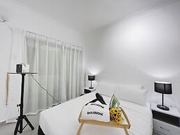 Tiara Desaru By Antlerzone