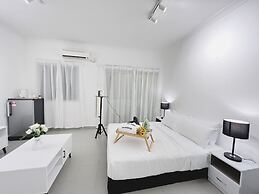 Tiara Desaru By Antlerzone