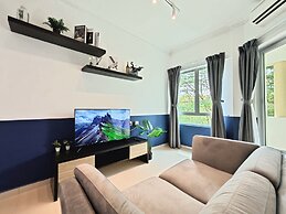 Tiara Desaru By Antlerzone