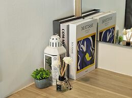 Tiara Desaru By Antlerzone