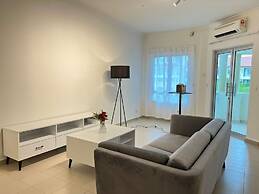 Tiara Desaru By Antlerzone