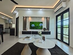 Tiara Desaru By Antlerzone