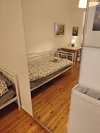 Large Studio/family Apartment