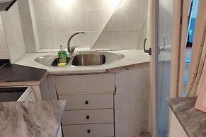 Large Studio/family Apartment