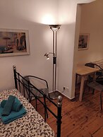Large Studio/family Apartment