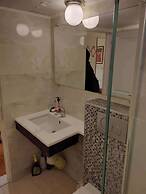 Large Studio/family Apartment