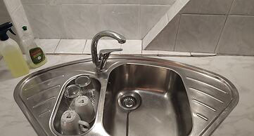 Large Studio/family Apartment