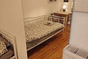 Large Studio/family Apartment
