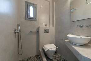 Black Coast Hotel Santorini