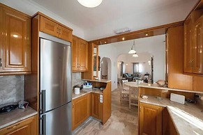 Black Coast Hotel Santorini