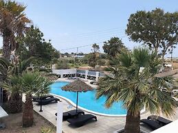 Black Coast Hotel Santorini