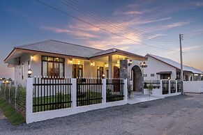 The garden pool villa resort at doisaket