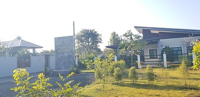 The garden pool villa resort at doisaket