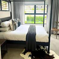 The Henlee Apartment Tocara