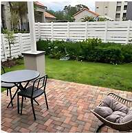 The Henlee Apartment Tocara