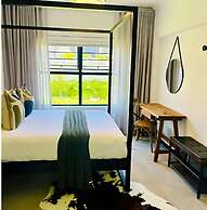 The Henlee Apartment Tocara