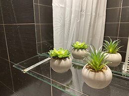 Sleep4-freep-mountainview-balcony-petfriendly