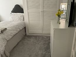 Golf Paradise,restaurants,bars,beach ,shops,walks