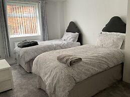 Golf Paradise,restaurants,bars,beach ,shops,walks