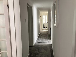 Golf Paradise,restaurants,bars,beach ,shops,walks