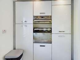 Riverfront Staffordshire Retreat