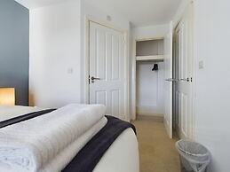 Riverfront Staffordshire Retreat