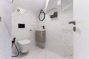 Rato Prime Terrace BY Homing