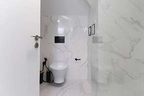 Rato Prime Terrace BY Homing