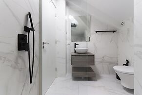 Rato Prime Terrace BY Homing