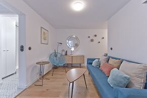 Alfama Design W Terrace by Homing