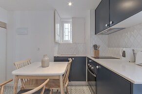 Alfama Design W Terrace by Homing