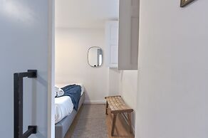 Alfama Design W Terrace by Homing