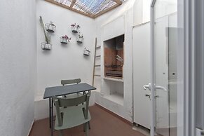 Alfama Design W Terrace by Homing