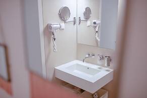 Downtown Prime by Homing