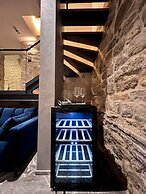 Unique house Nepot in the center