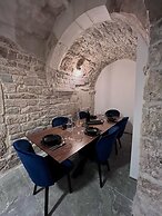 Unique house Nepot in the center