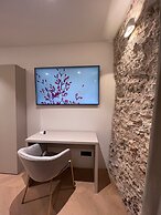 Unique house Nepot in the center