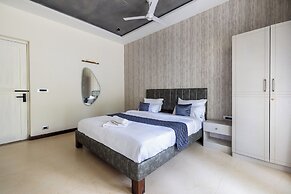 The Serene Shores - Luxury Private Villa