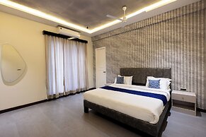 The Serene Shores - Luxury Private Villa