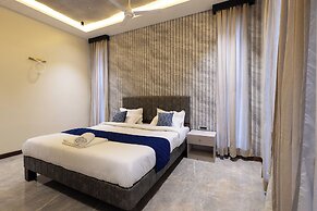 The Serene Shores - Luxury Private Villa