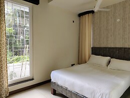 The Serene Shores - Luxury Private Villa