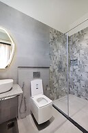 The Serene Shores - Luxury Private Villa