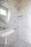 The Serene Shores - Luxury Private Villa