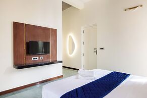 The Serene Shores - Luxury Private Villa