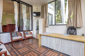 The Serene Shores - Luxury Private Villa