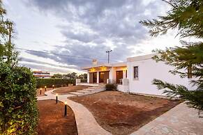 Artemida Beachside Escape w BBQ Parking