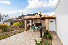 Artemida Beachside Escape w BBQ Parking