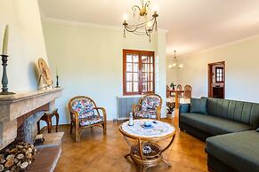 Artemida Beachside Escape w BBQ Parking